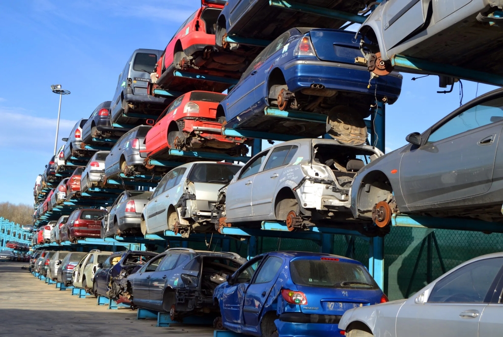 Casi 3 millones de vehículos circulan sin póliza de seguros